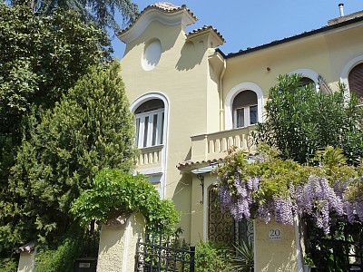 Rome Borghese Gardens villa at walking distance from the Spanish Steps